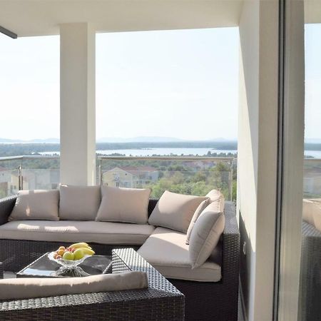 Villa M - Your Business & Holiday Apartment In Šibenik Eksteriør bilde