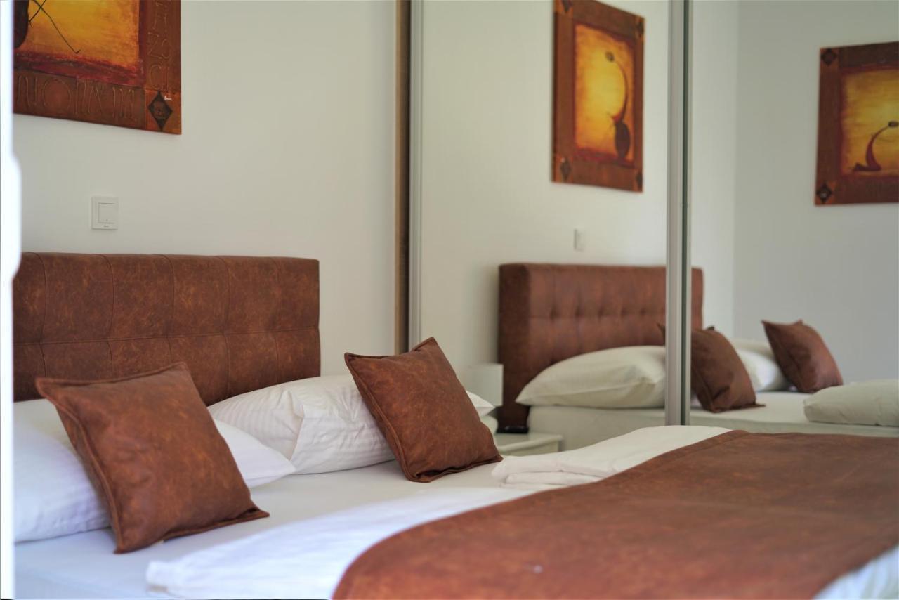 Villa M - Your Business & Holiday Apartment In Šibenik Eksteriør bilde