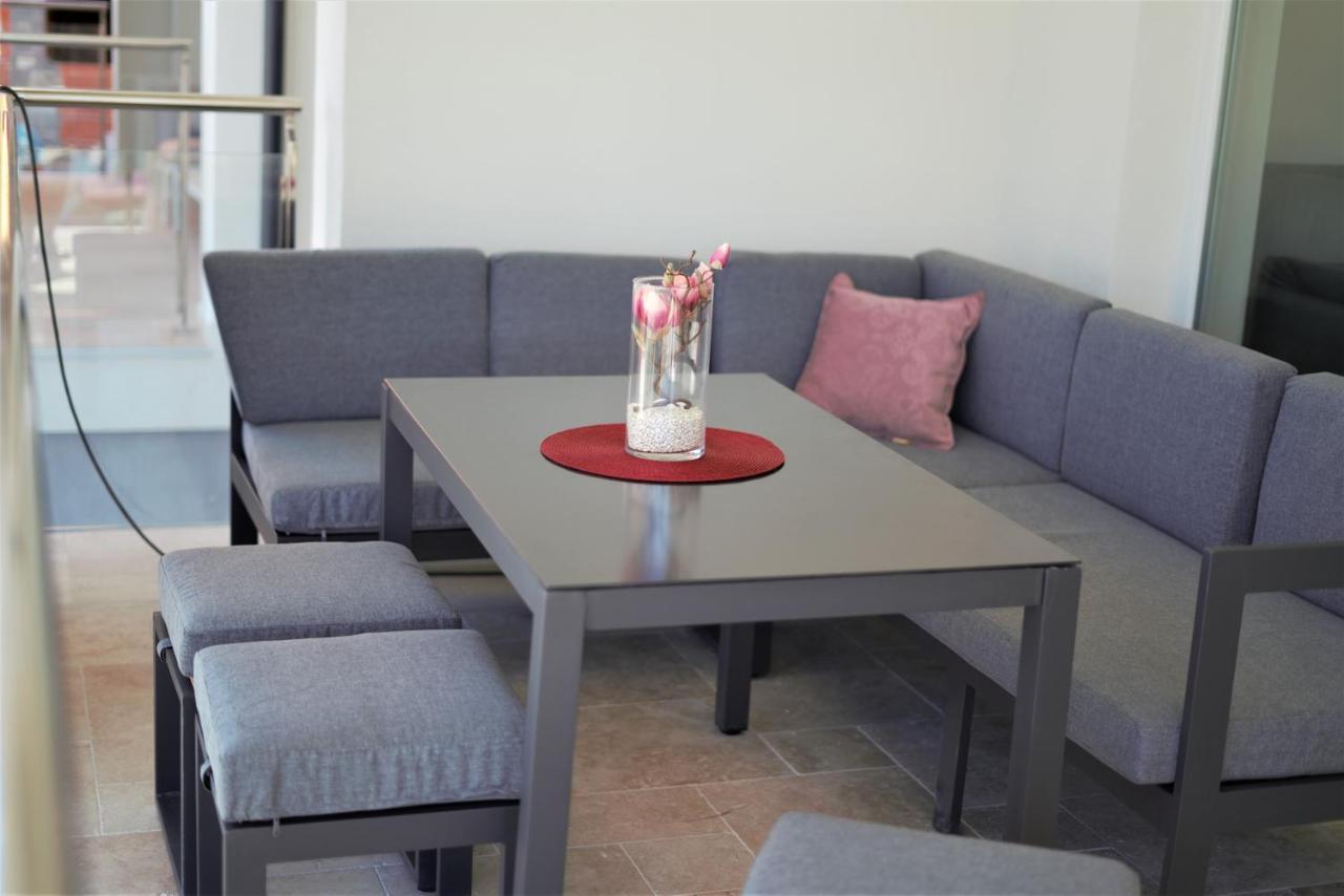 Villa M - Your Business & Holiday Apartment In Šibenik Eksteriør bilde