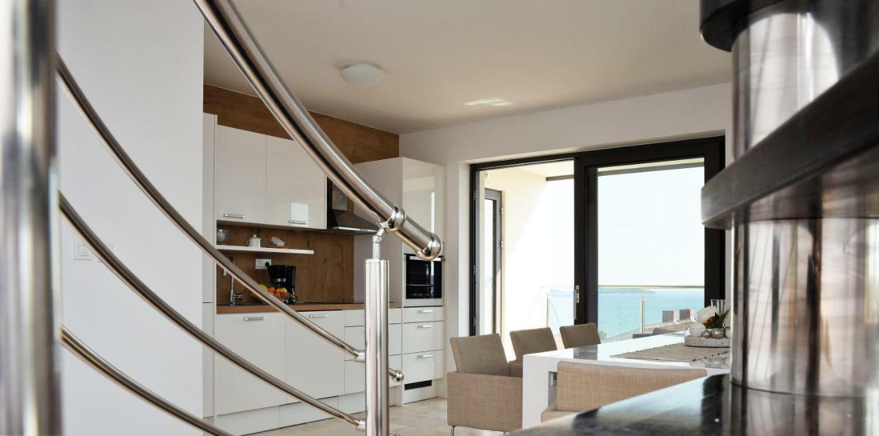 Villa M - Your Business & Holiday Apartment In Šibenik Eksteriør bilde