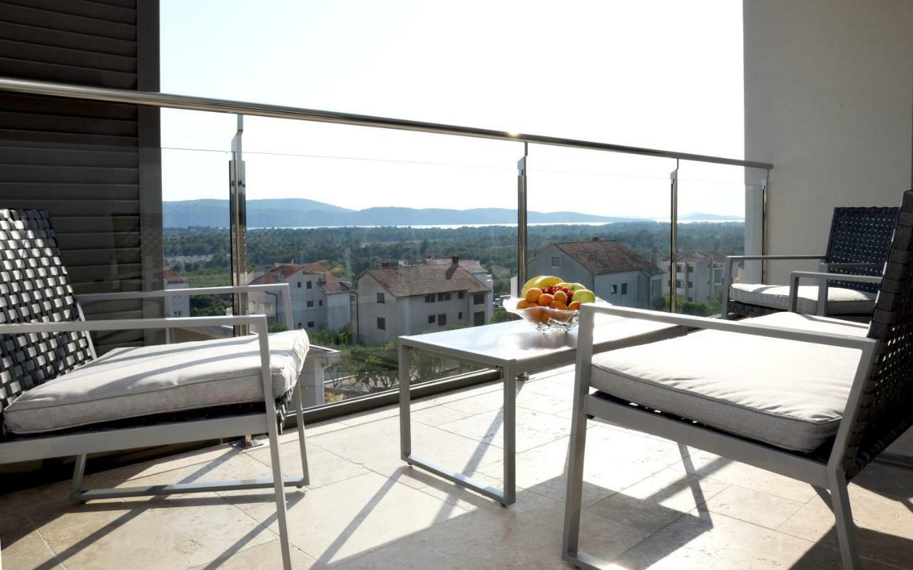 Villa M - Your Business & Holiday Apartment In Šibenik Eksteriør bilde