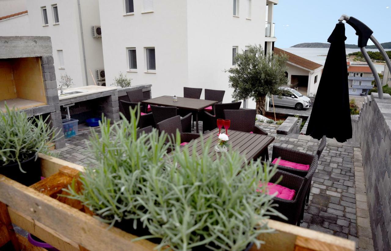 Villa M - Your Business & Holiday Apartment In Šibenik Eksteriør bilde